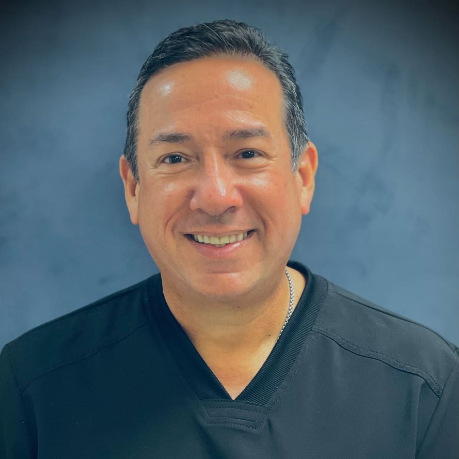 dr. charles quiles headshot